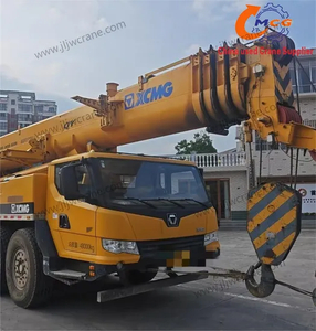 Đã sử dụng cần cẩu xe tải di động 2021 xcmg 75 tấn trong tình trạng tốt