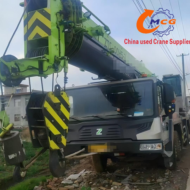 Cần cẩu xe tải Zoomlion 50 tấn ZTC500H5-2 2023 đã qua sử dụng