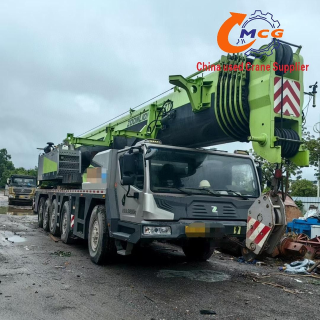 2021 Zoomlion 130-tấn 7 phần Boom ZTC1300V7 Crane đã qua sử dụng, phù hợp cho các tình huống khác nhau